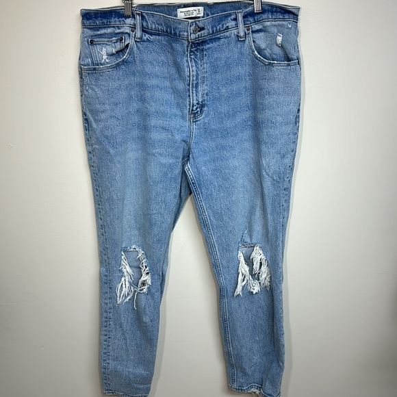 Abercrombie & Fitch The 90's‎ Straight Ultra High Rise Ripped Knees 18S - Picture 2 of 5